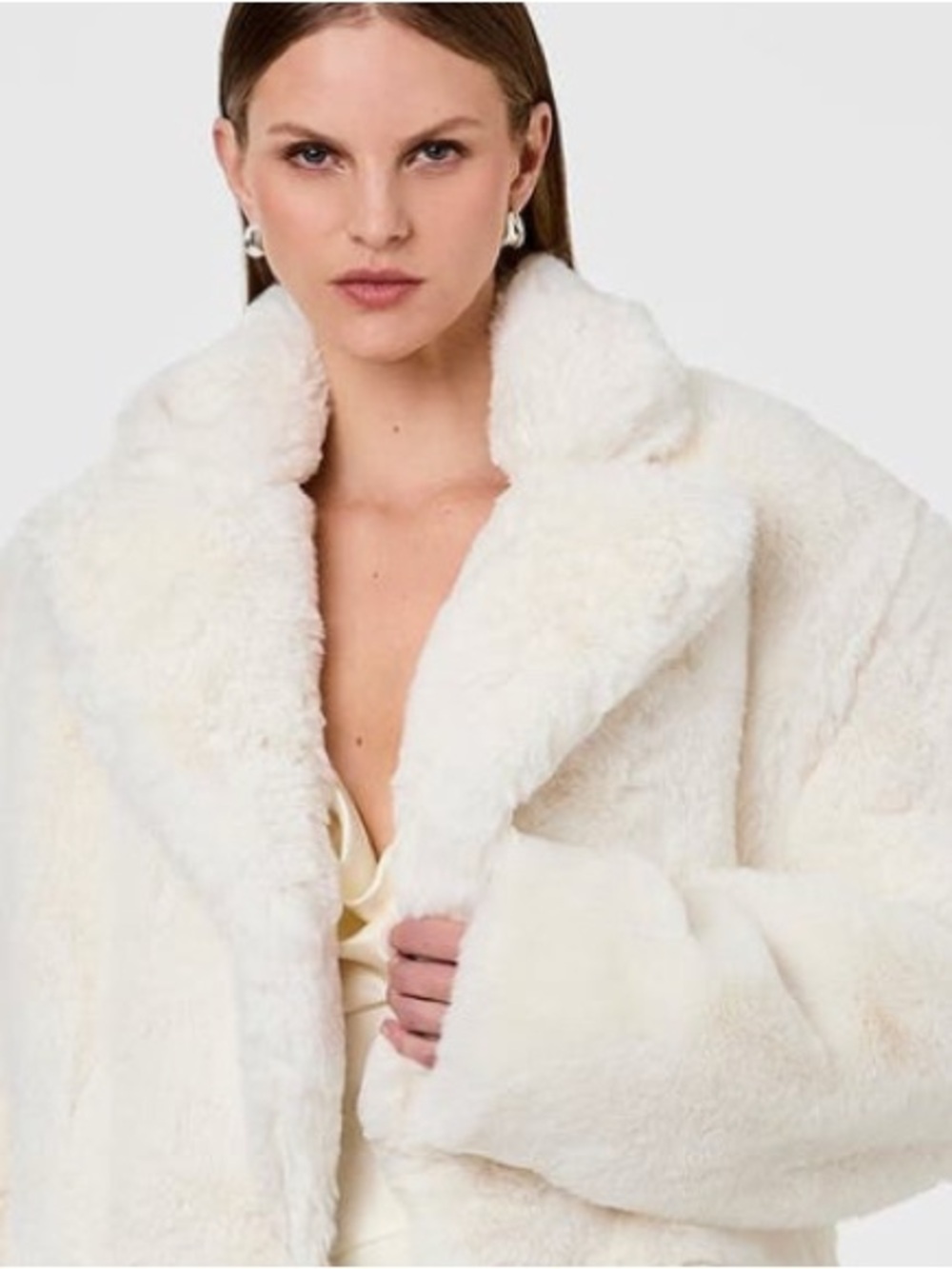 Lux Plush Teddy Jacket - Cream/White
